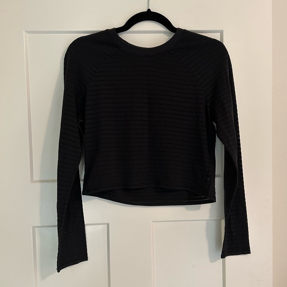 Lulu lemon crop long sleeve mesh black top striped